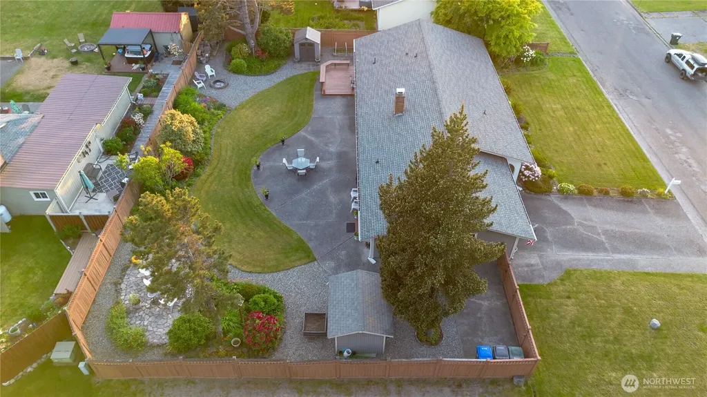 230 E Hawthorne Place Port Angeles WA 98362