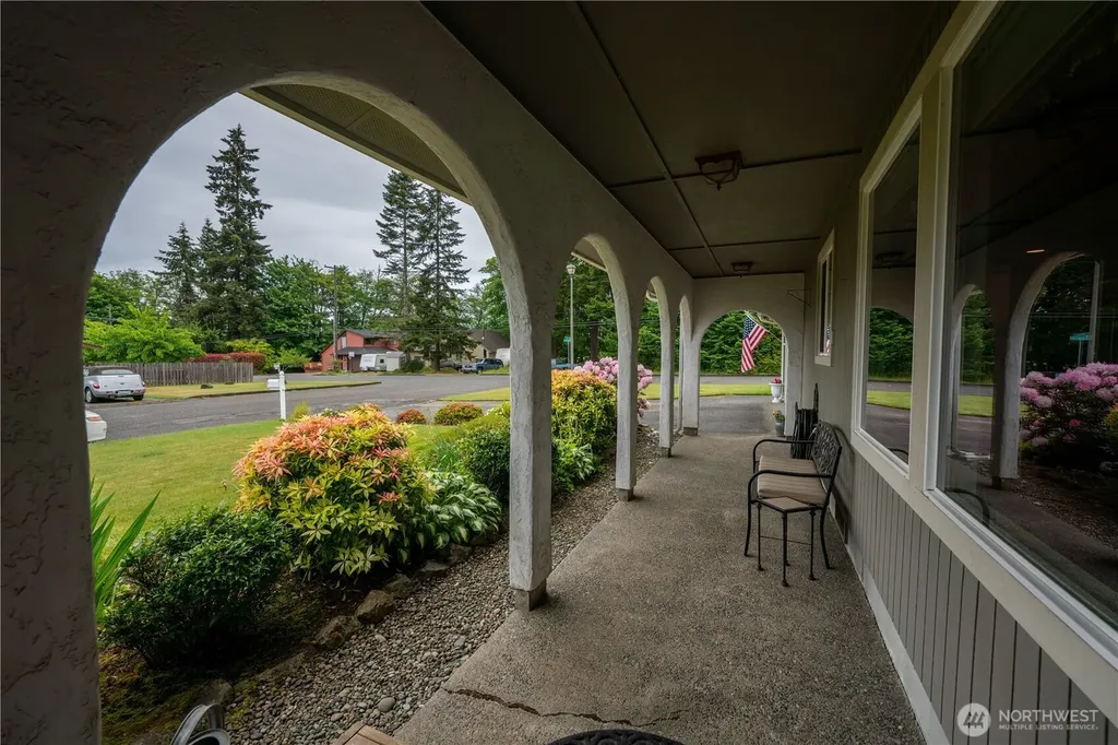 230 E Hawthorne Place Port Angeles WA 98362