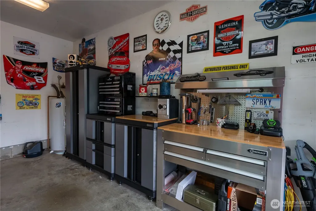 230 E Hawthorne Place Port Angeles WA 98362