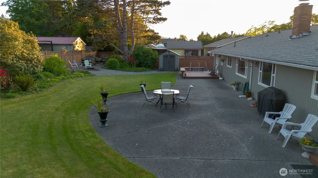 230 E Hawthorne Place Port Angeles WA 98362