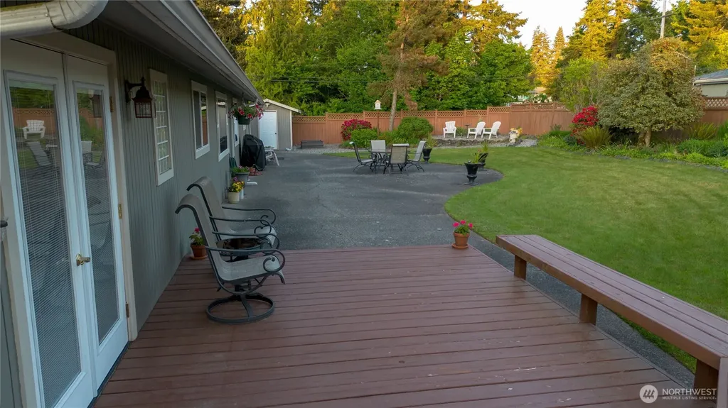 230 E Hawthorne Place Port Angeles WA 98362