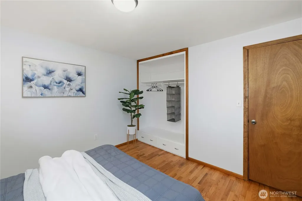 17023 113th Avenue SE Renton WA 98055