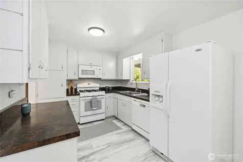 17023 113th Avenue SE Renton WA 98055