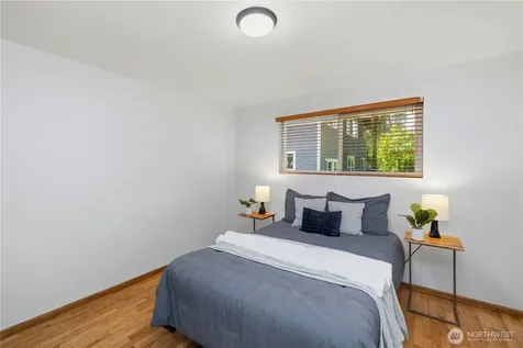 17023 113th Avenue SE Renton WA 98055