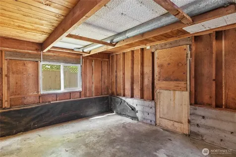 17023 113th Avenue SE Renton WA 98055