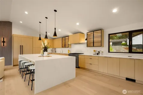 4210 163rd Avenue SE Bellevue WA 98006