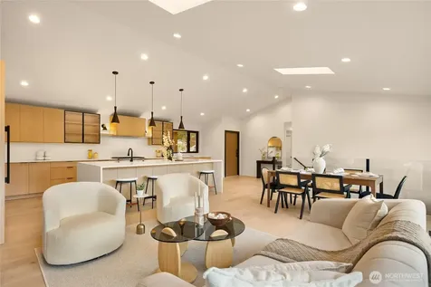 4210 163rd Avenue SE Bellevue WA 98006