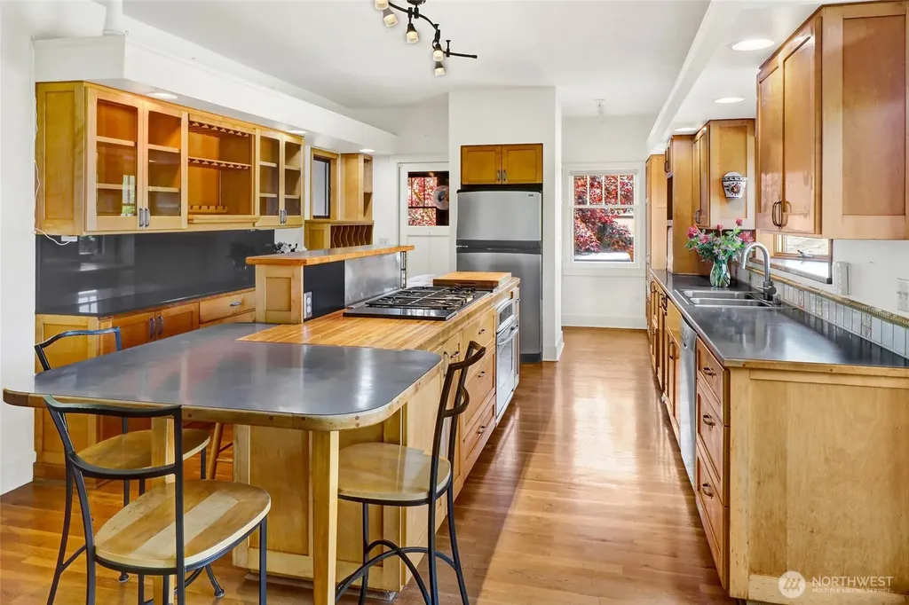 1478 Kelly Road Bellingham WA 98226