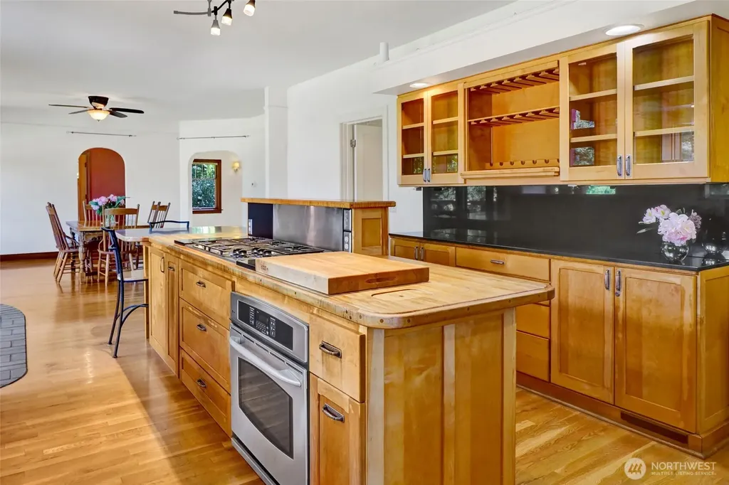 1478 Kelly Road Bellingham WA 98226