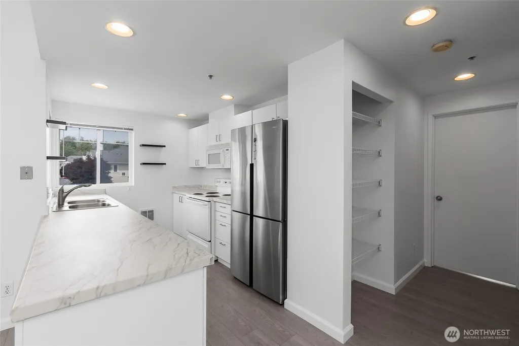 23606 55th Avenue S Kent WA 98032