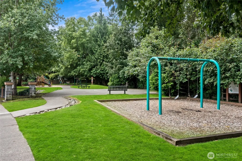 23606 55th Avenue S Kent WA 98032