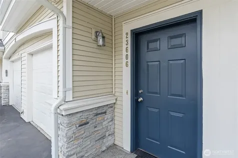 23606 55th Avenue S Kent WA 98032