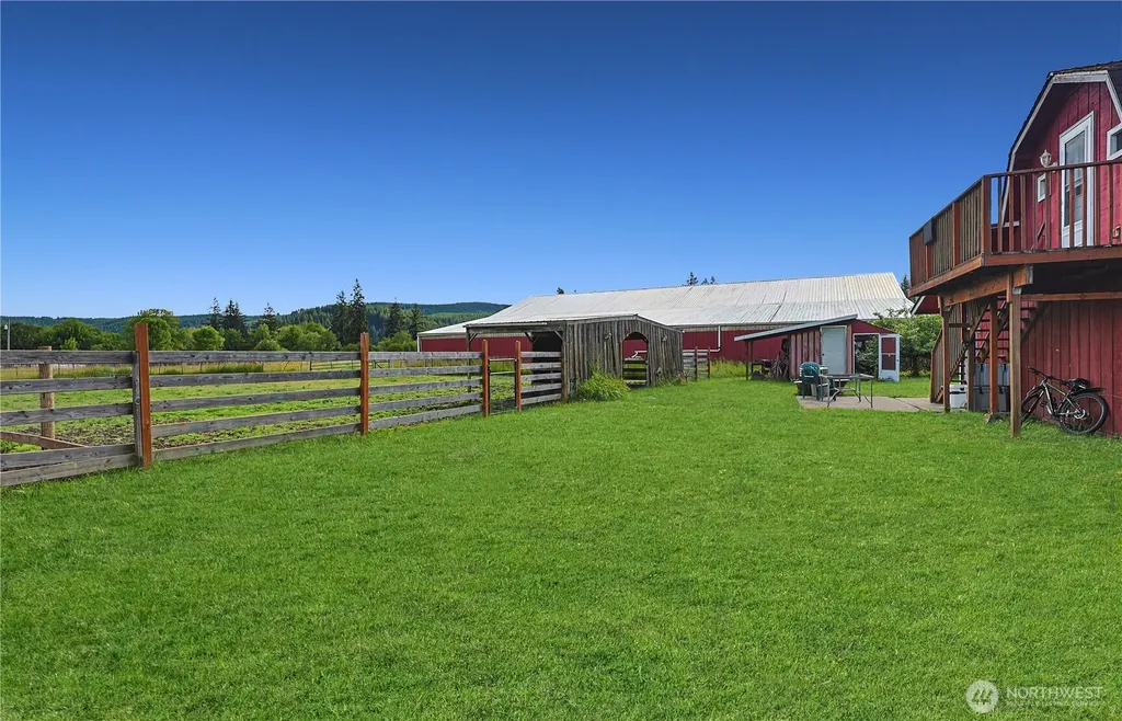 447 Boistfort Road Curtis WA 98538
