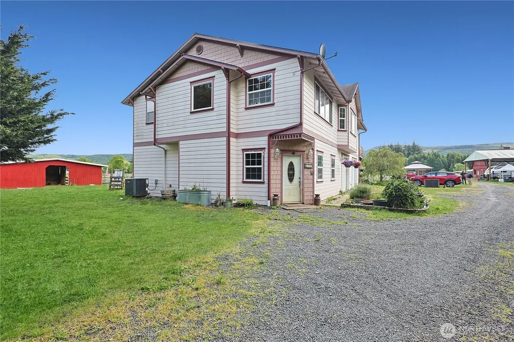447 Boistfort Road Curtis WA 98538