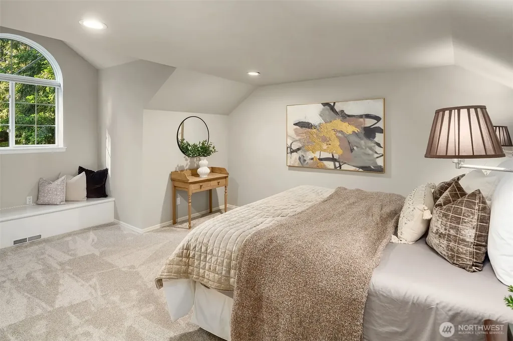 2609 208th Avenue SE Sammamish WA 98075