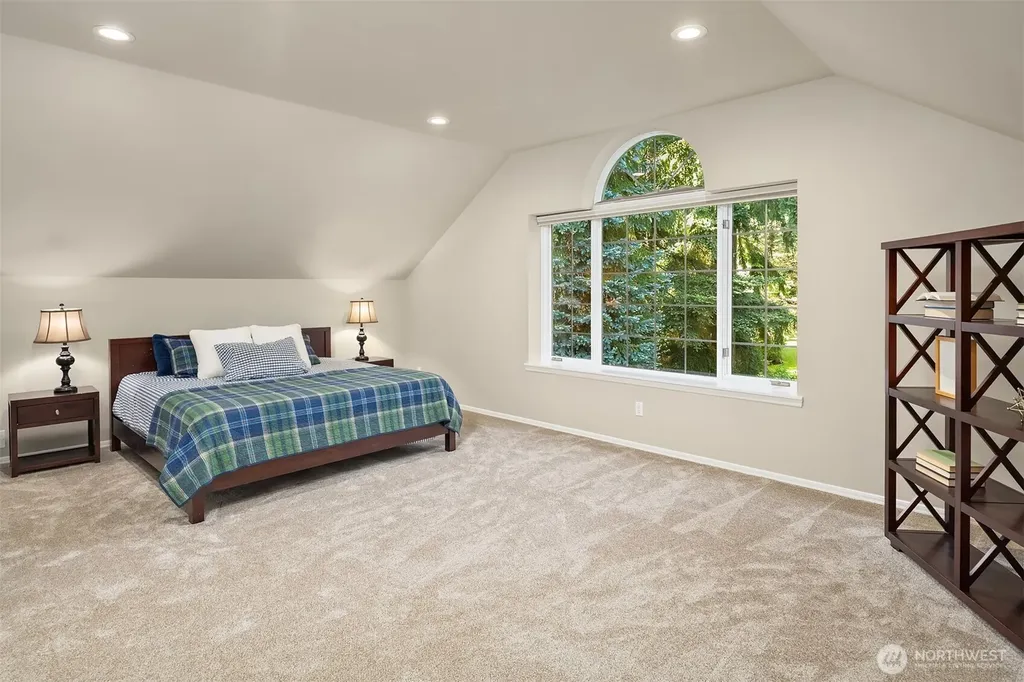 2609 208th Avenue SE Sammamish WA 98075
