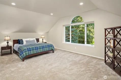 2609 208th Avenue SE Sammamish WA 98075