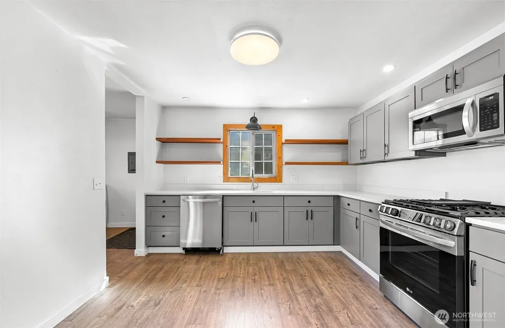 406 W Main Street Everson WA 98247