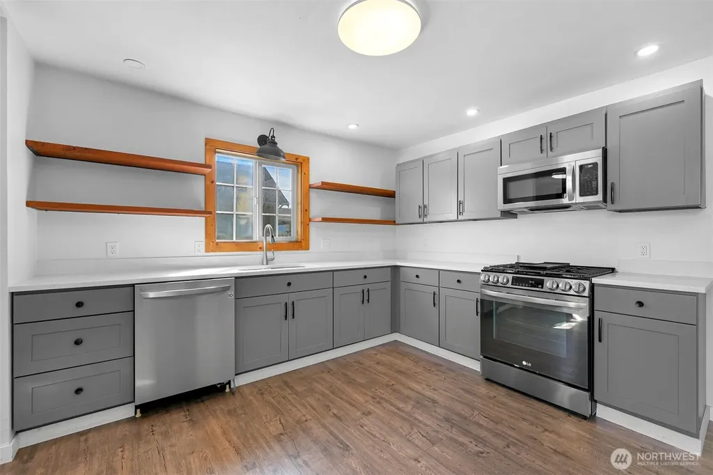 406 W Main Street Everson WA 98247