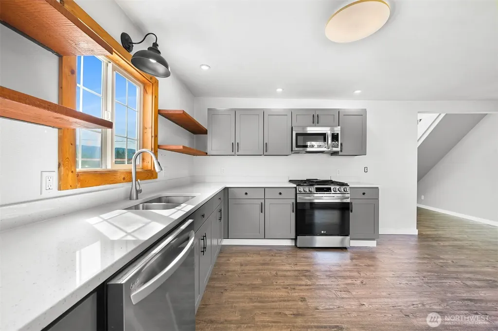 406 W Main Street Everson WA 98247