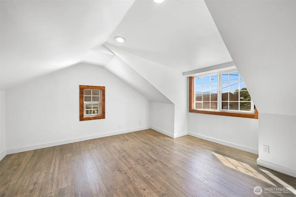 406 W Main Street Everson WA 98247