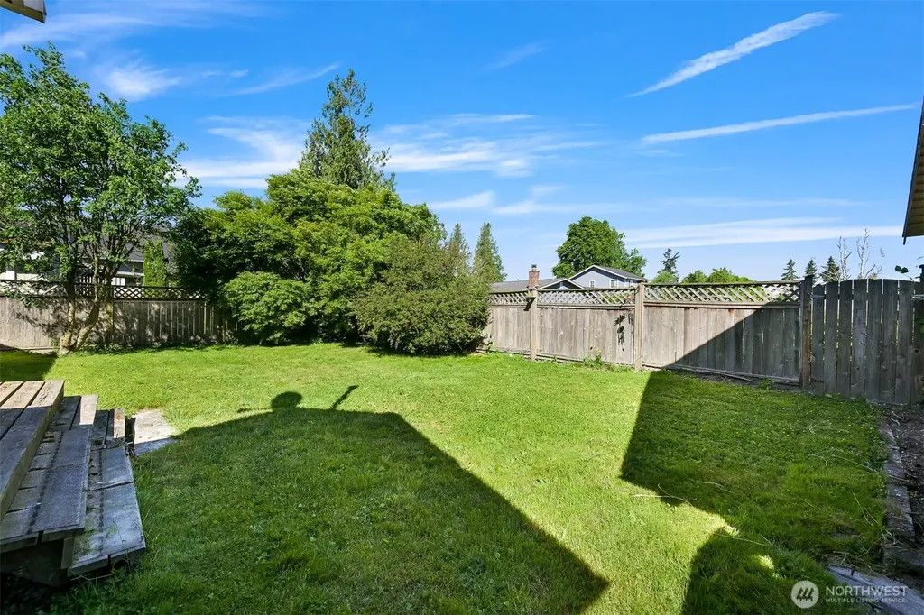 406 W Main Street Everson WA 98247