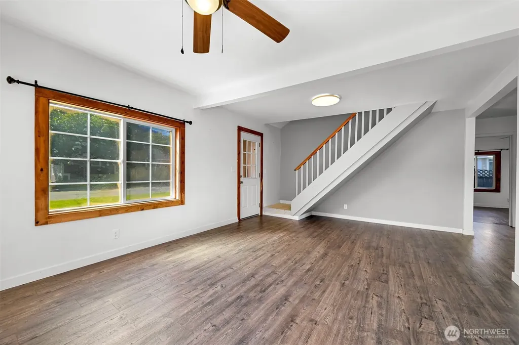 406 W Main Street Everson WA 98247