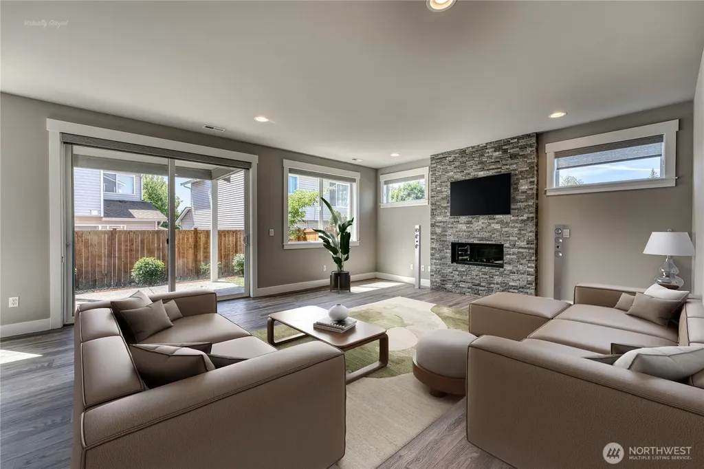 20819 9th Place W Lynnwood WA 98036