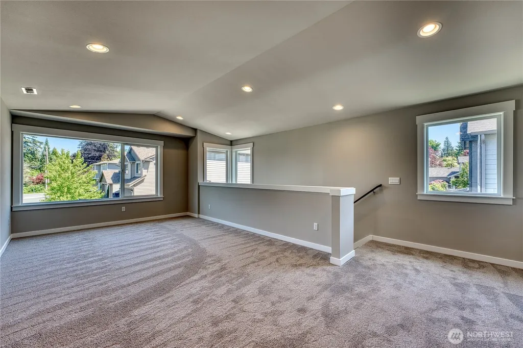 20819 9th Place W Lynnwood WA 98036