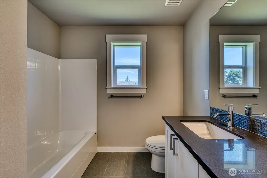 20819 9th Place W Lynnwood WA 98036