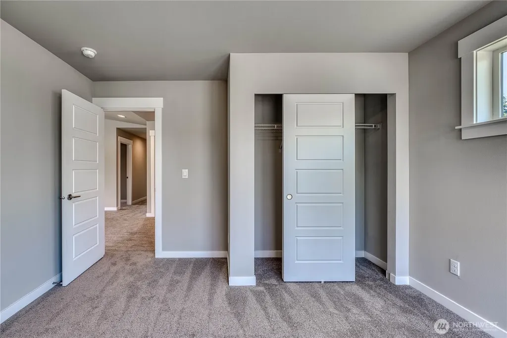 20819 9th Place W Lynnwood WA 98036