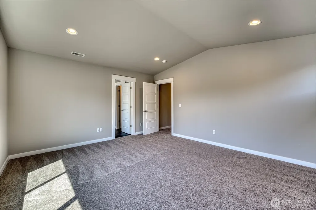20819 9th Place W Lynnwood WA 98036