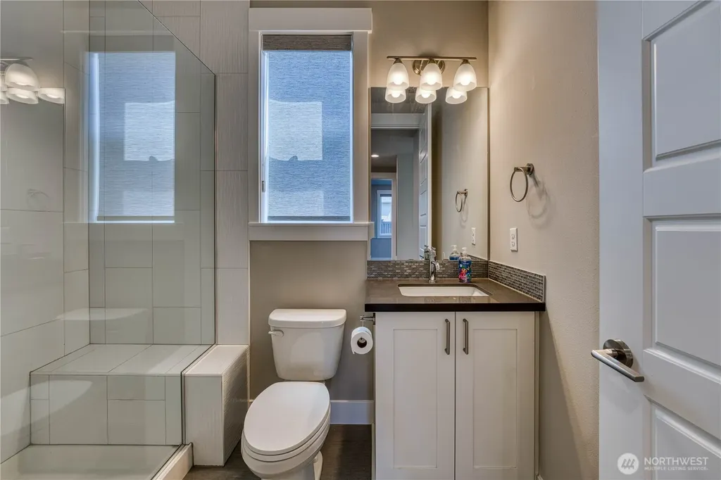 20819 9th Place W Lynnwood WA 98036