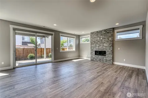20819 9th Place W Lynnwood WA 98036