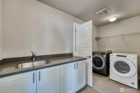 20819 9th Place W Lynnwood WA 98036