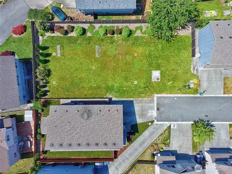 20819 9th Place W Lynnwood WA 98036