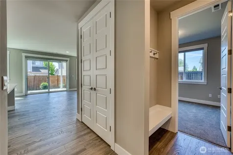 20819 9th Place W Lynnwood WA 98036