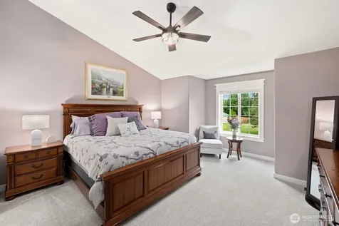 2111 215th Avenue E Lake Tapps WA 98391