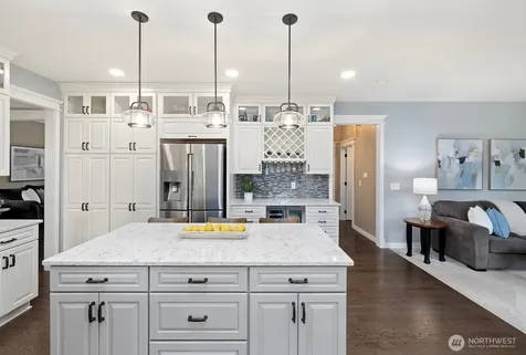 2111 215th Avenue E Lake Tapps WA 98391