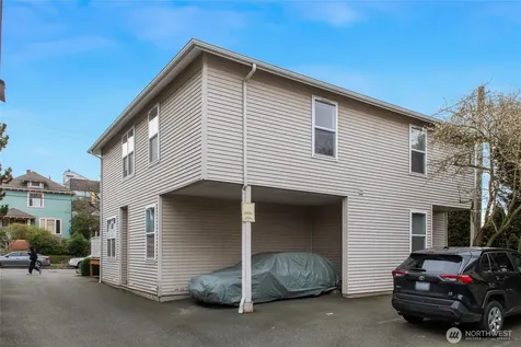 913 13th Avenue Seattle WA 98122