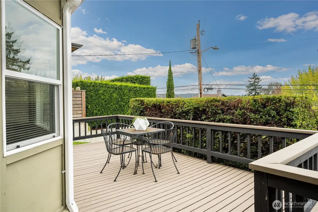 122 8th Avenue Kirkland WA 98033