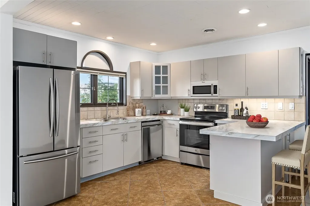 122 8th Avenue Kirkland WA 98033