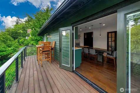 4927 50th Avenue S Seattle WA 98118