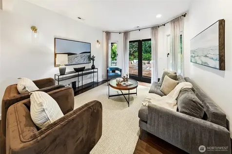 4927 50th Avenue S Seattle WA 98118