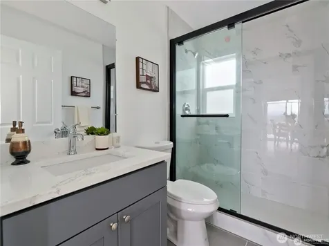 5029 29th Ave S Seattle WA 98108