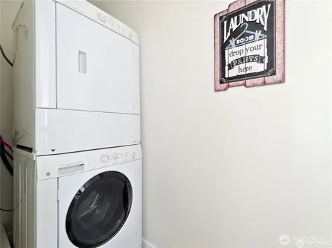 5029 29th Ave S Seattle WA 98108