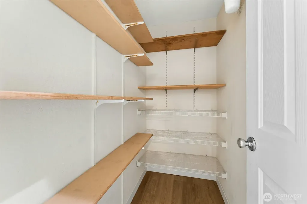 14727 NE 35th Street Bellevue WA 98007