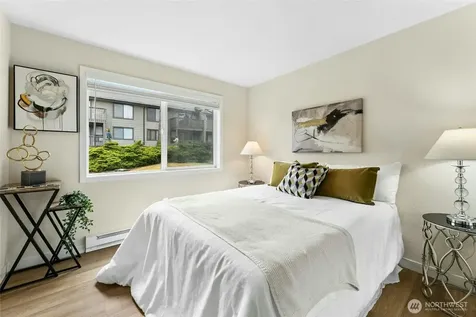 14727 NE 35th Street Bellevue WA 98007