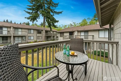 14727 NE 35th Street Bellevue WA 98007
