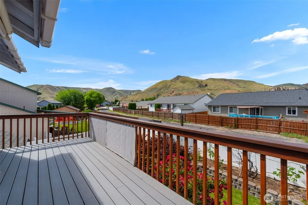 1516 Rex Road Wenatchee WA 98801